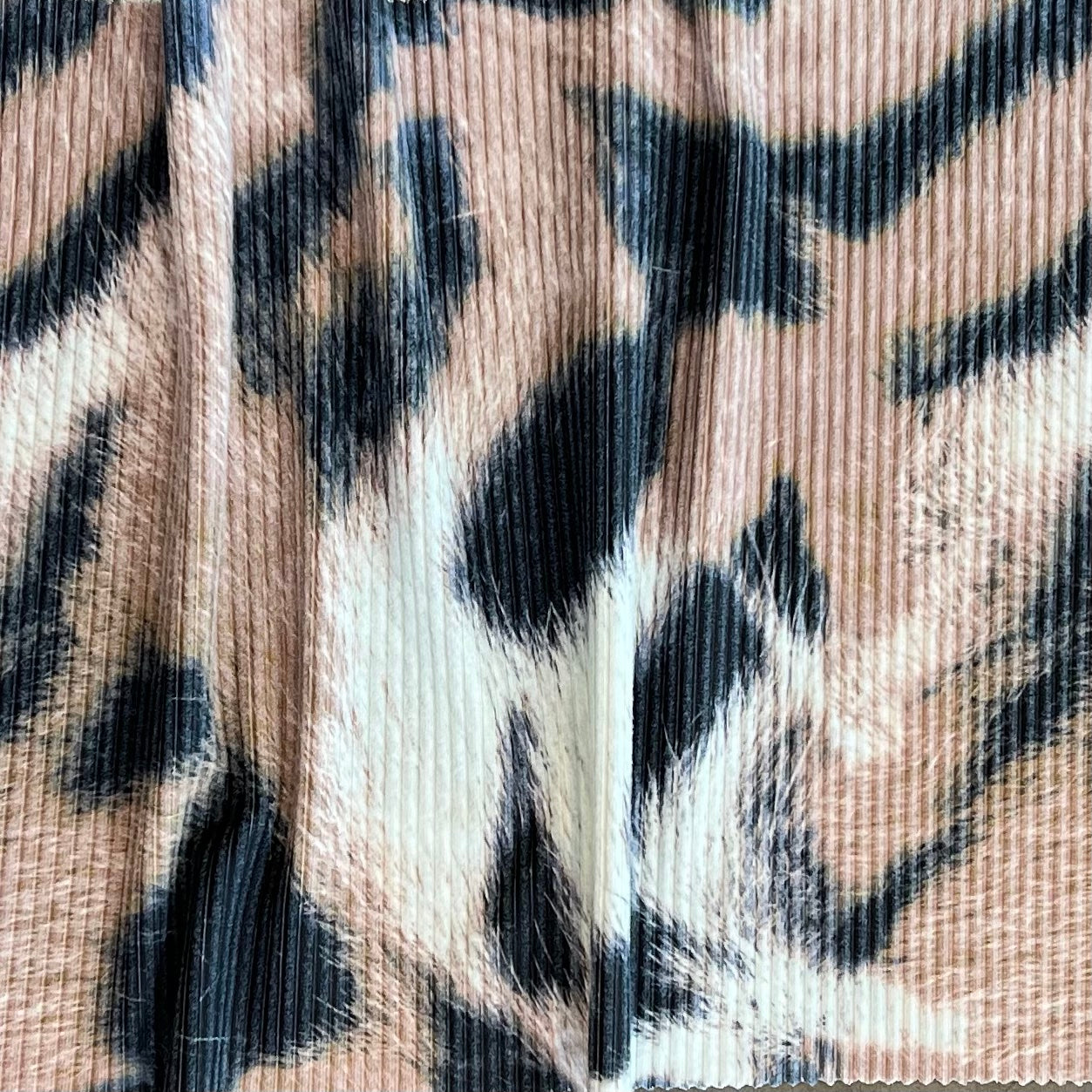Tela Punto estampado Angora print Zara