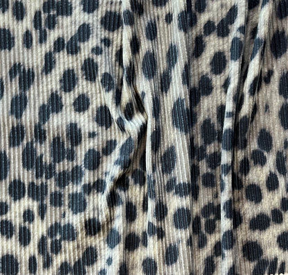 Tela Punto estampado Angora print  Leo #1