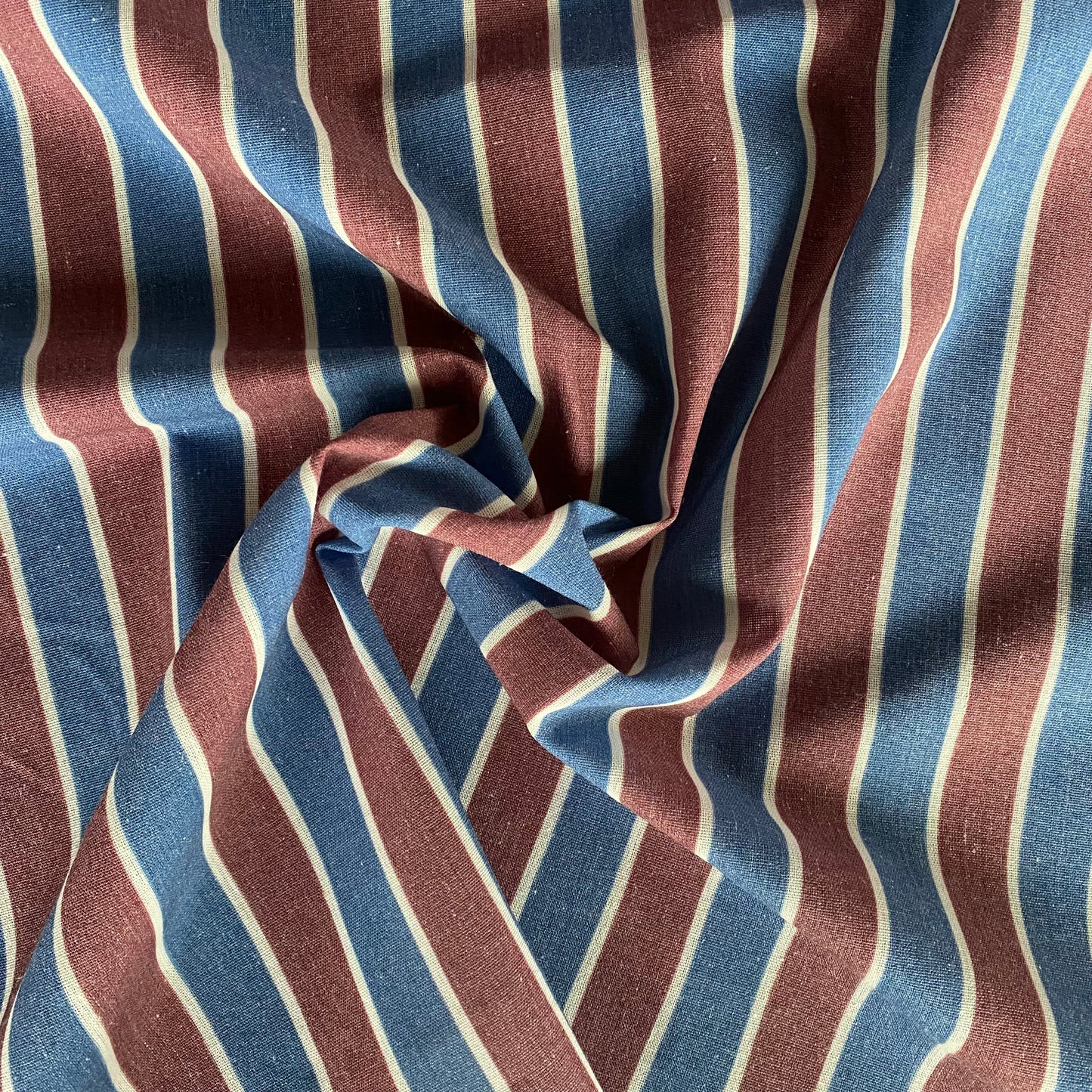 Tela Mauritana Raya Linen look