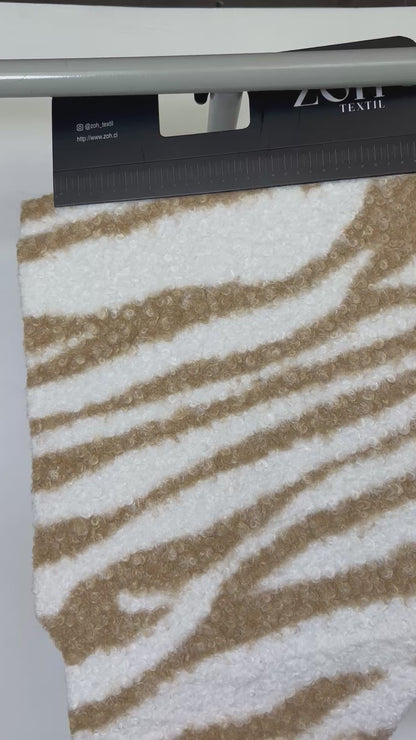 Tela Fantasia Poliéster Boucle Print